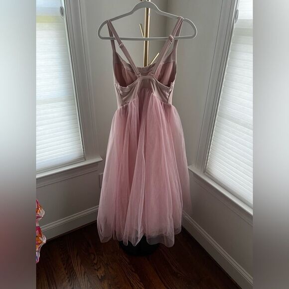 Intimately FP Let's Talk Tutu Slip Dress In Fallen Rose
Free People - Picture 6 of 9